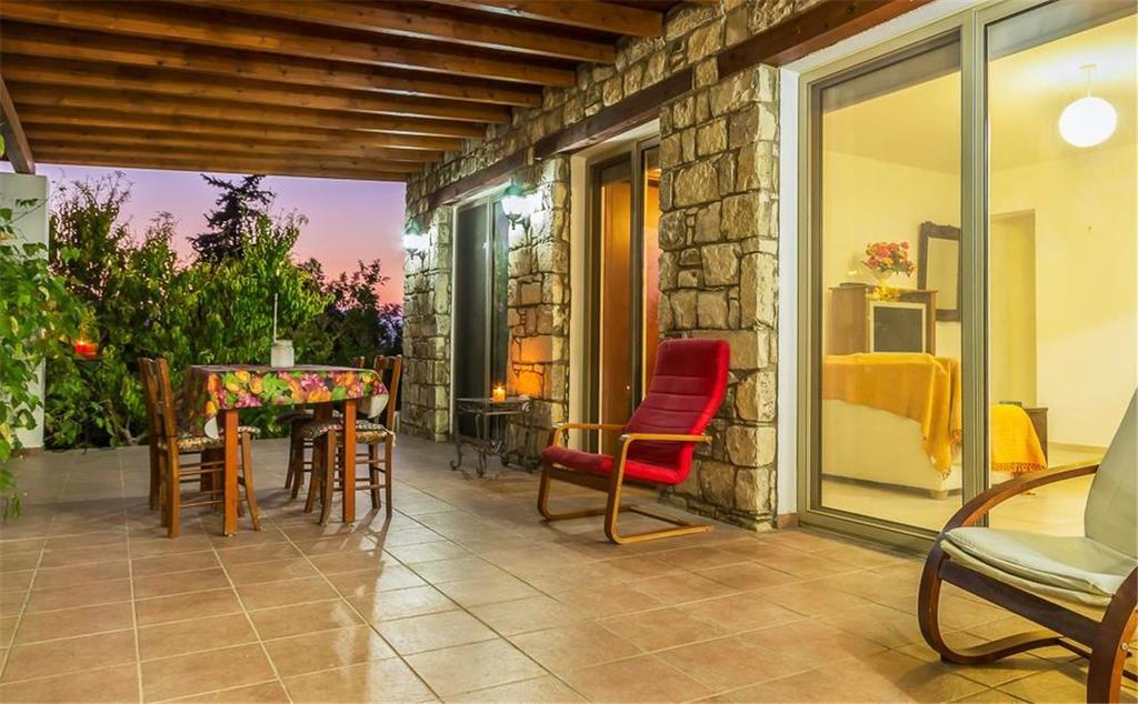 Rustic Village Retreat Amargeti Rom bilde